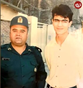 عکس| سفر به تاریخ؛ چهرۀ «اجل معلق» در 20 سالگی در کنار «اکبر عبدی»؛ سال 74