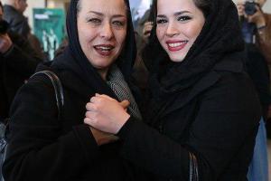 خبر جدید؛ عکس بیحجابی که شریفی نیا از آزیتا حاجیان پخش کرد+تصویر عکس بیحجابی که شریفی نیا از آزیتا حاجیان پخش کرد+تصویر