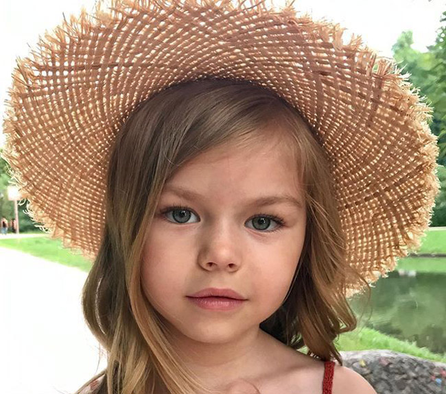 آلینا یاکوپووا زیباترین دختر جهان در سال 2020 آلینا یاکوپووا زیباترین دختر جهان در سال 2020