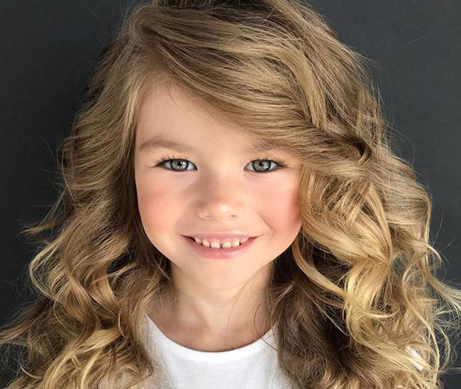 آلینا یاکوپووا زیباترین دختر جهان در سال 2020 آلینا یاکوپووا زیباترین دختر جهان در سال 2020