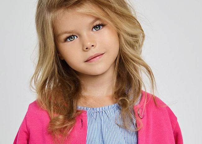 آلینا یاکوپووا زیباترین دختر جهان در سال 2020 آلینا یاکوپووا زیباترین دختر جهان در سال 2020