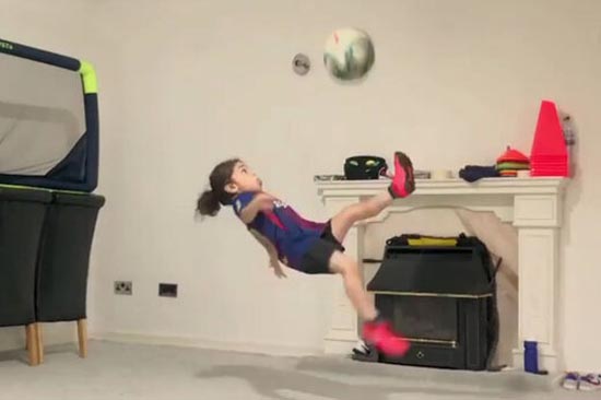 تعجب لیونل مسی از استعداد آرات کودک ایرانی+ فیلم و عکس