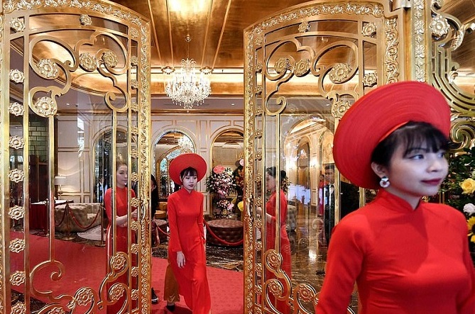 هتلی که با طلا ساخته شده است