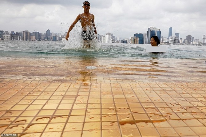 هتلی که با طلا ساخته شده است