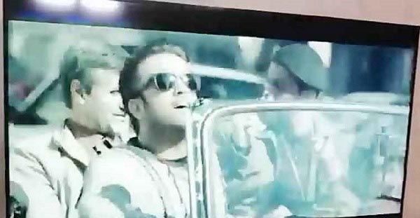 جزئیات فيلم رقص احمدي نژاد در خیابان های تهران + فیلم و عکس جزئیات فيلم رقص احمدي نژاد در خیابان های تهران + فیلم و عکس