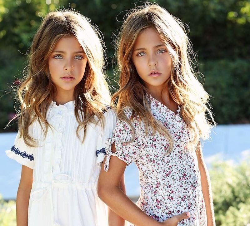 زیباترین دختران دوقلوی دنیا با میلیون ها طرفدار ( عکس )