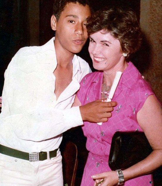 بازوهای این مرد بدنساز نیم متر است + عکس بازوهای این مرد بدنساز نیم متر است + عکس