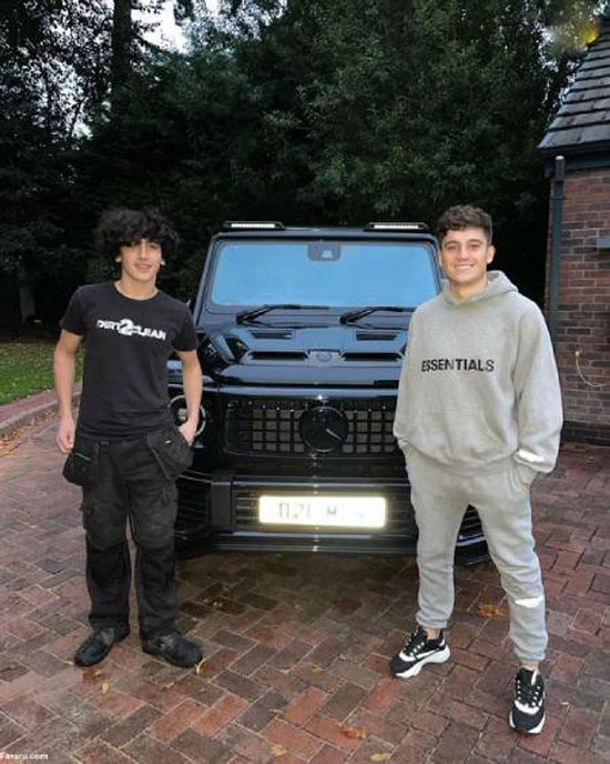 پسری که وسواسی بودنش او را پولدار کرد + عکس