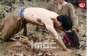 عکس| سفر به تاریخ؛ پشت‌صحنۀ بیرون کشیدن «جومونگ» از باتلاق گِل