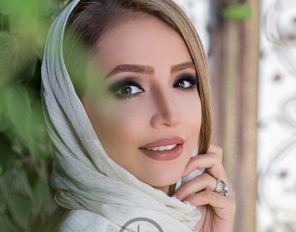 تصویری از خوشگذرانی شبنم قلیخانی در سفر به لندن تصویری از خوشگذرانی شبنم قلیخانی در سفر به لندن