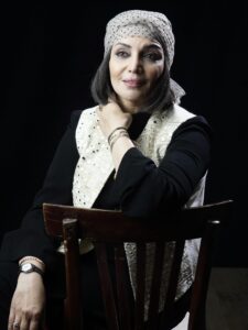 استایل متفاوت«الهام پاوه نژاد»با جلیقه سنتی خبرساز شد
