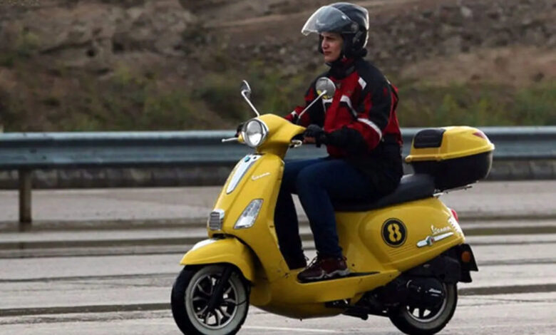 توضیح تازه پلیس درباره گواهینامه موتور زنان