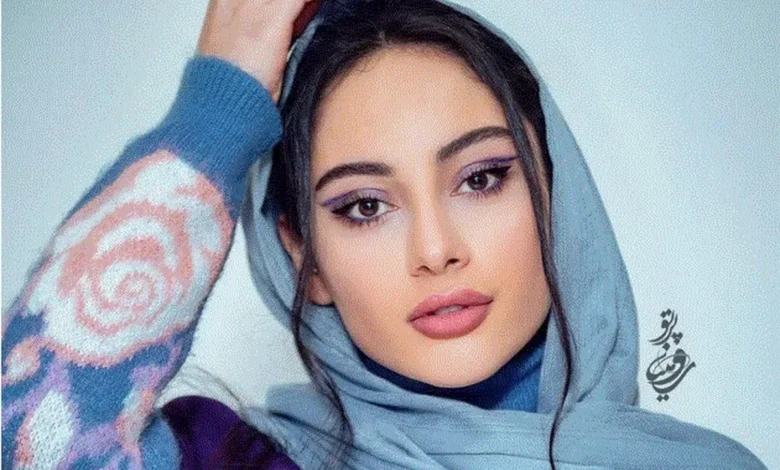 ترلان پروانه از مادر زیبا و جوانش رونمایی کرد