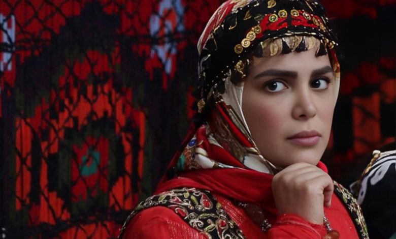 عکس روز| عکس‌های داغِ «نازارِ» سریال نون خ با تیپی ساده و مینیمال