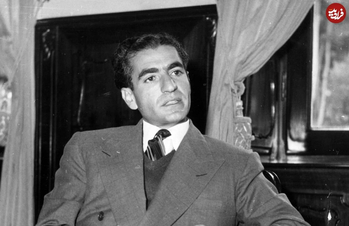 عکس| سفر در زمان؛ «محمدرضا پهلوی، فوزیه و شهناز» در محوطه سعدآباد؛ اوایل دهه 20