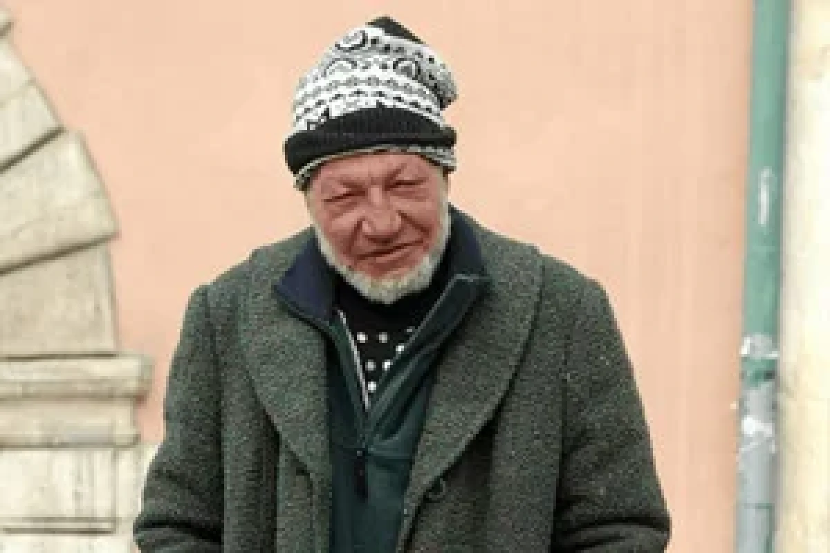 این مرد بی خانمان دنیای مد و فشن را تکان داد!