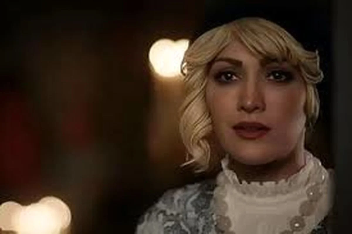 ژستهای عاشقانه بازیگر سریال تاسیان و همسرش در یک مراسم ژستهای عاشقانه بازیگر سریال تاسیان و همسرش در یک مراسم