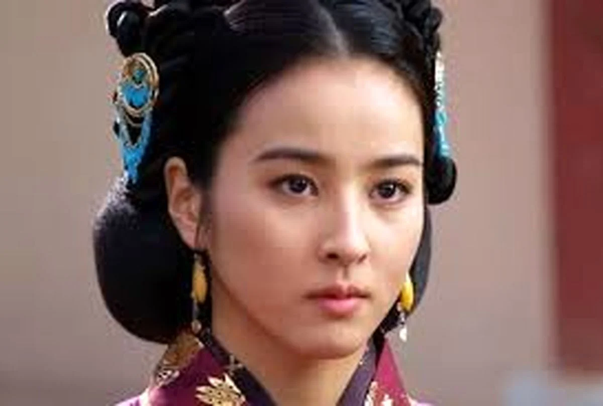 تصاویری از جشن تولد ساده و دلنشین بانو سوسانو تصاویری از جشن تولد ساده و دلنشین بانو سوسانو