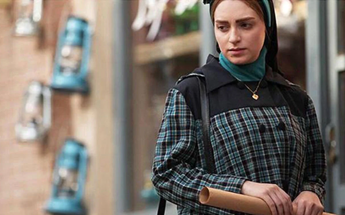 استایل متفاوت بازیگر سریال شهرزاد در یک مراسم ختم استایل متفاوت بازیگر سریال شهرزاد در یک مراسم ختم