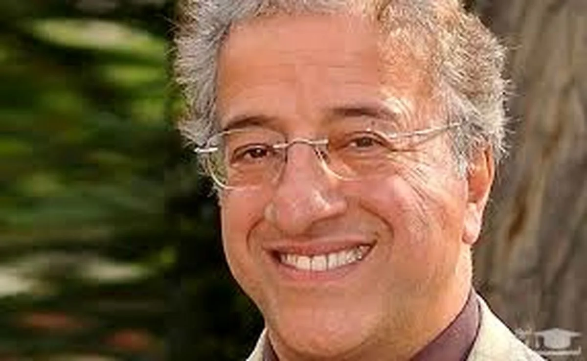 تیپ جوانپسند بابا پنجعلی در عکس جدیدش تیپ جوانپسند بابا پنجعلی در عکس جدیدش