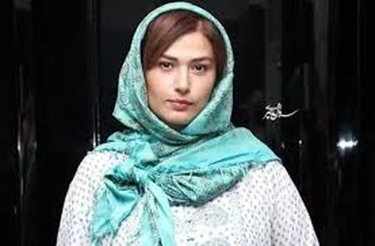 عکسی از تیپ شیک و جوانپسند لادن مستوفی عکسی از تیپ شیک و جوانپسند لادن مستوفی