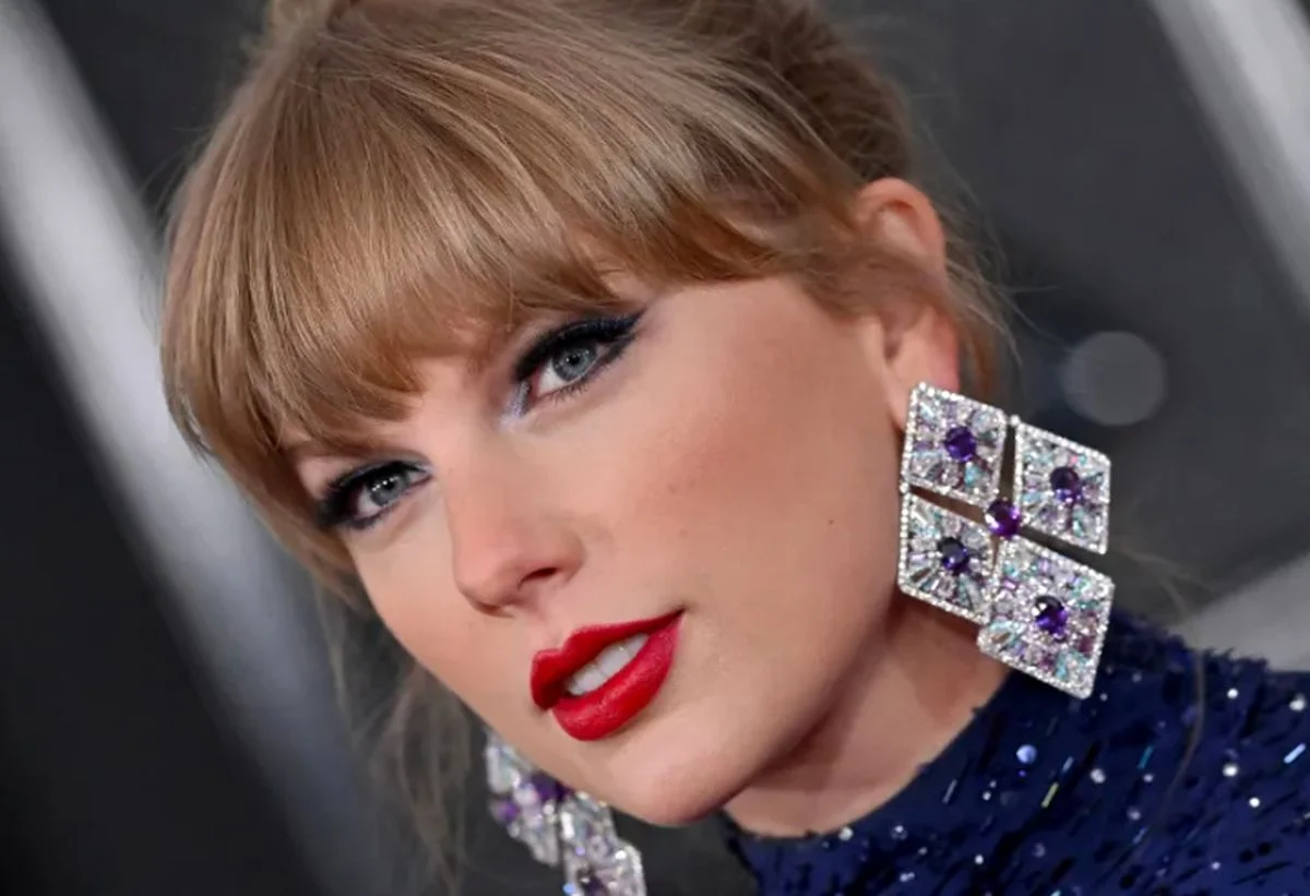 راز زیبایی پوست تیلور سوئیفت فاش شد راز زیبایی پوست تیلور سوئیفت فاش شد