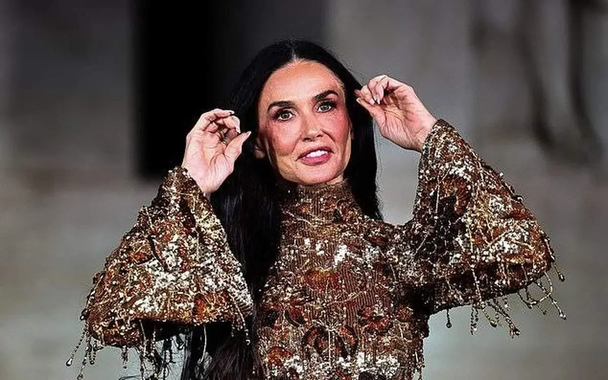 2025-10-30_18-03-38_462856-meylesokhan-ir photo_2025-09-24_09-15-27+(4)_11zon