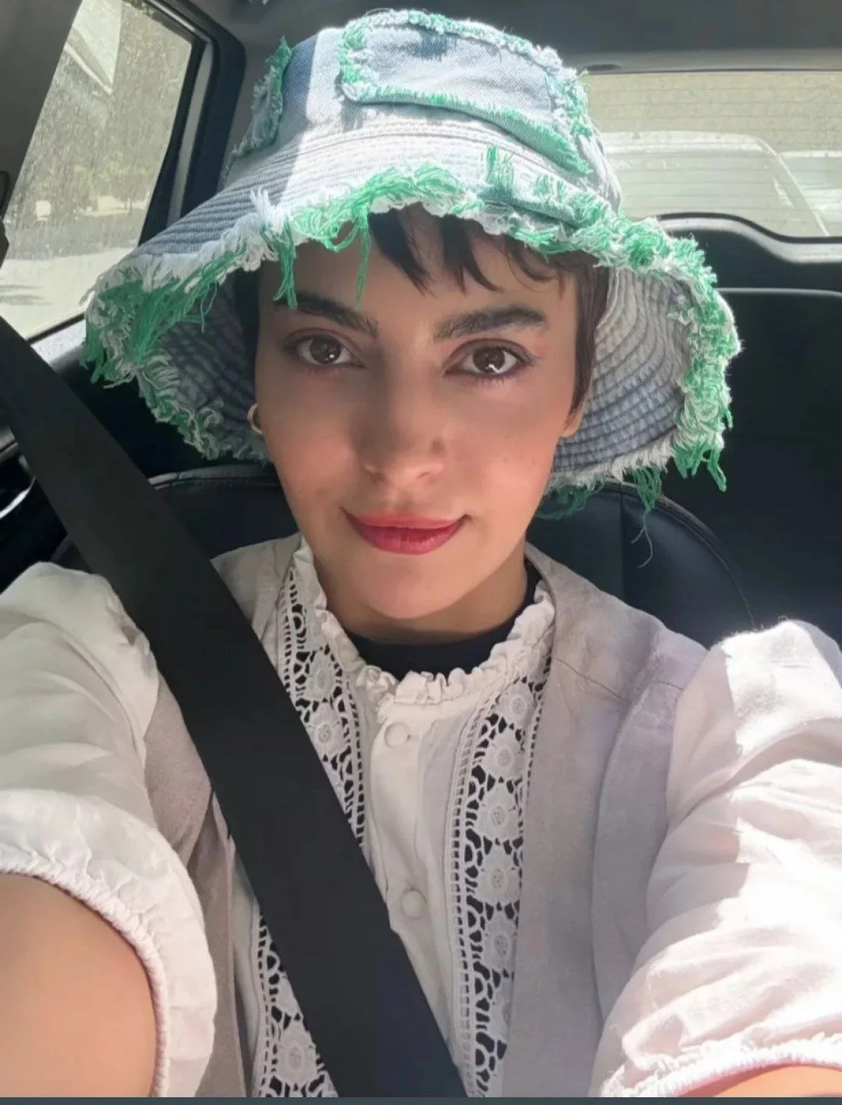 2025-10-31_15-13-44_131285-meylesokhan-ir photo_2025-08-27_23-22-13