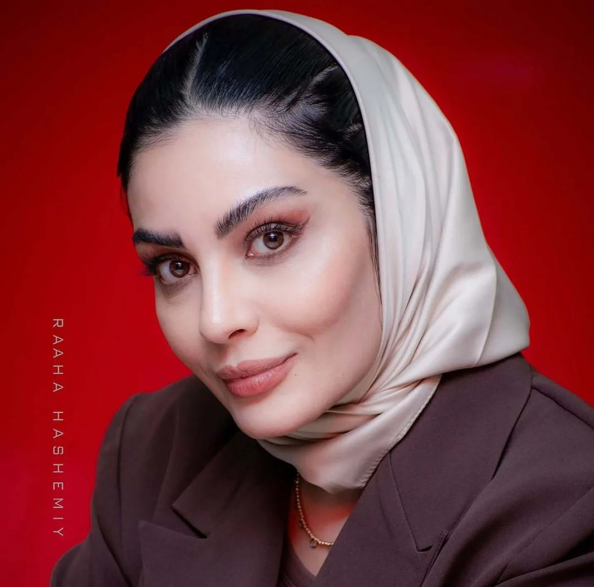 دکوراسیون خاص و گرم ویلای چوبی صحرا اسداللهی غوغا به پا کرد + فیلم