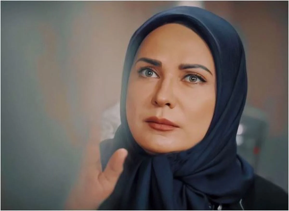 عکس پروفایل بازیگران ؛ چهره جوان و زیبای لعیا زنگنه در سن ۶۰سالگی