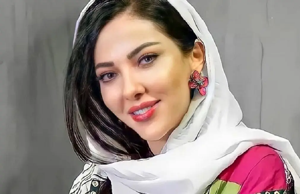 «ازدواج غیرمنتظره احسان علیخانی و لیلا اوتادی؛ شایعه یا واقعیت جنجالی پس از مراسم کامران تفتی؟»
