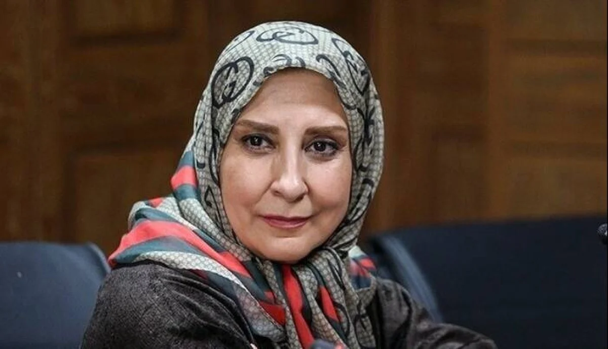 عکس جدید مرجانه گلچین با یه حسِ پاییزی!