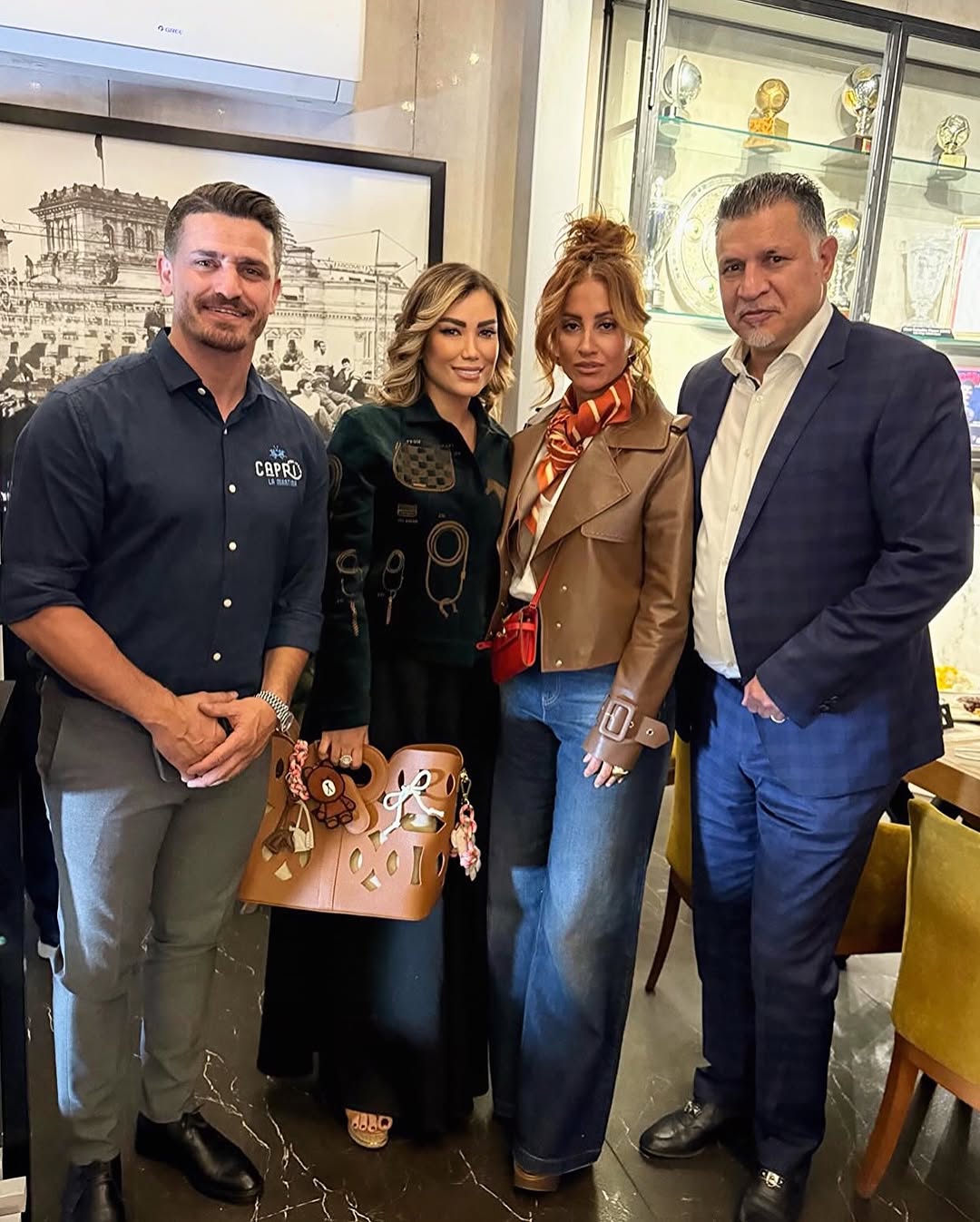 دیدار علی دایی و وریا غفوری همراه با همسرانشان در تهران + عکس دیدار علی دایی و وریا غفوری همراه با همسرانشان در تهران + عکس