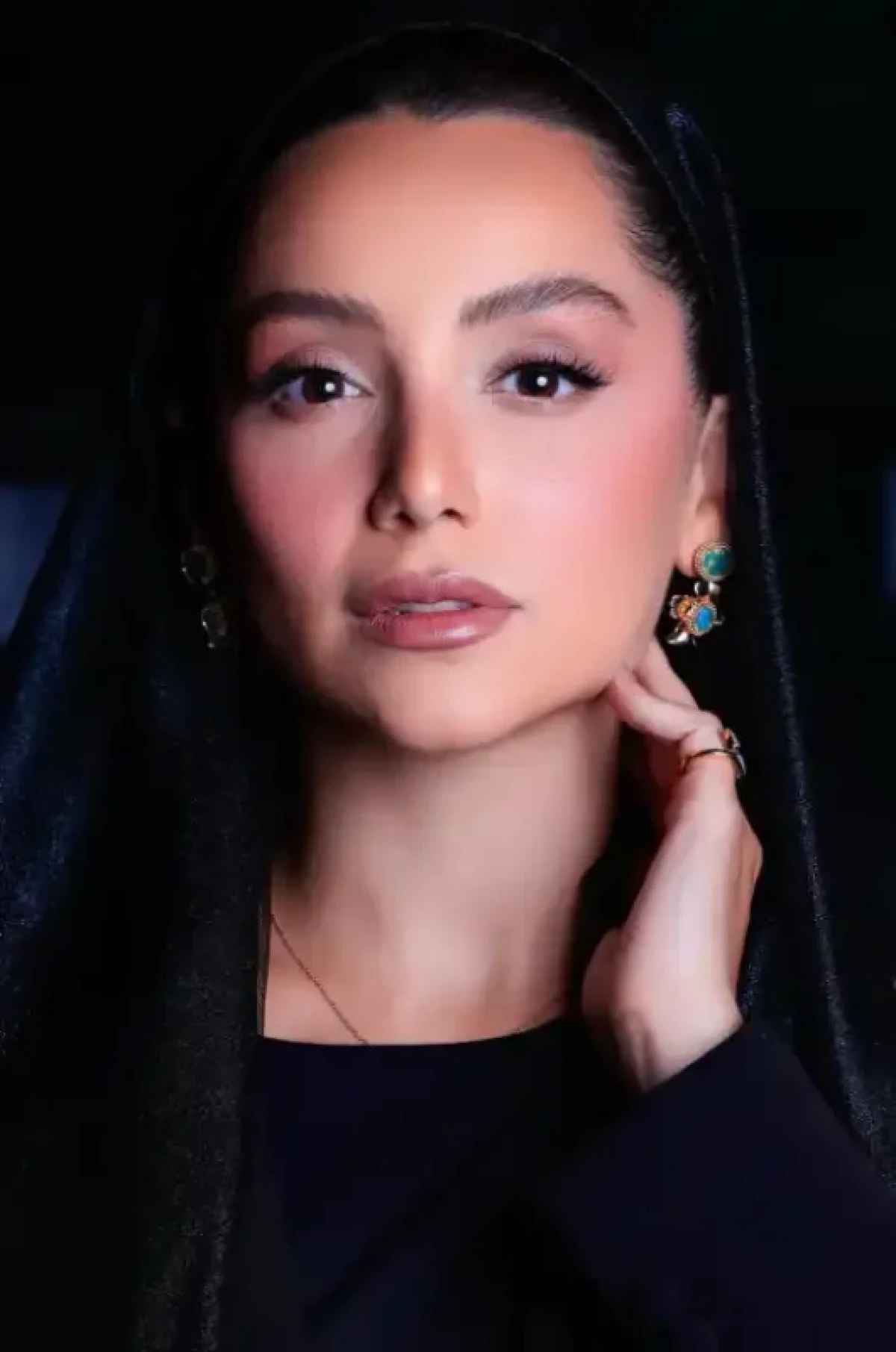 نازنین بیاتی و استایل جدید و دیدنیش Screenshot 2025 10 12 184319