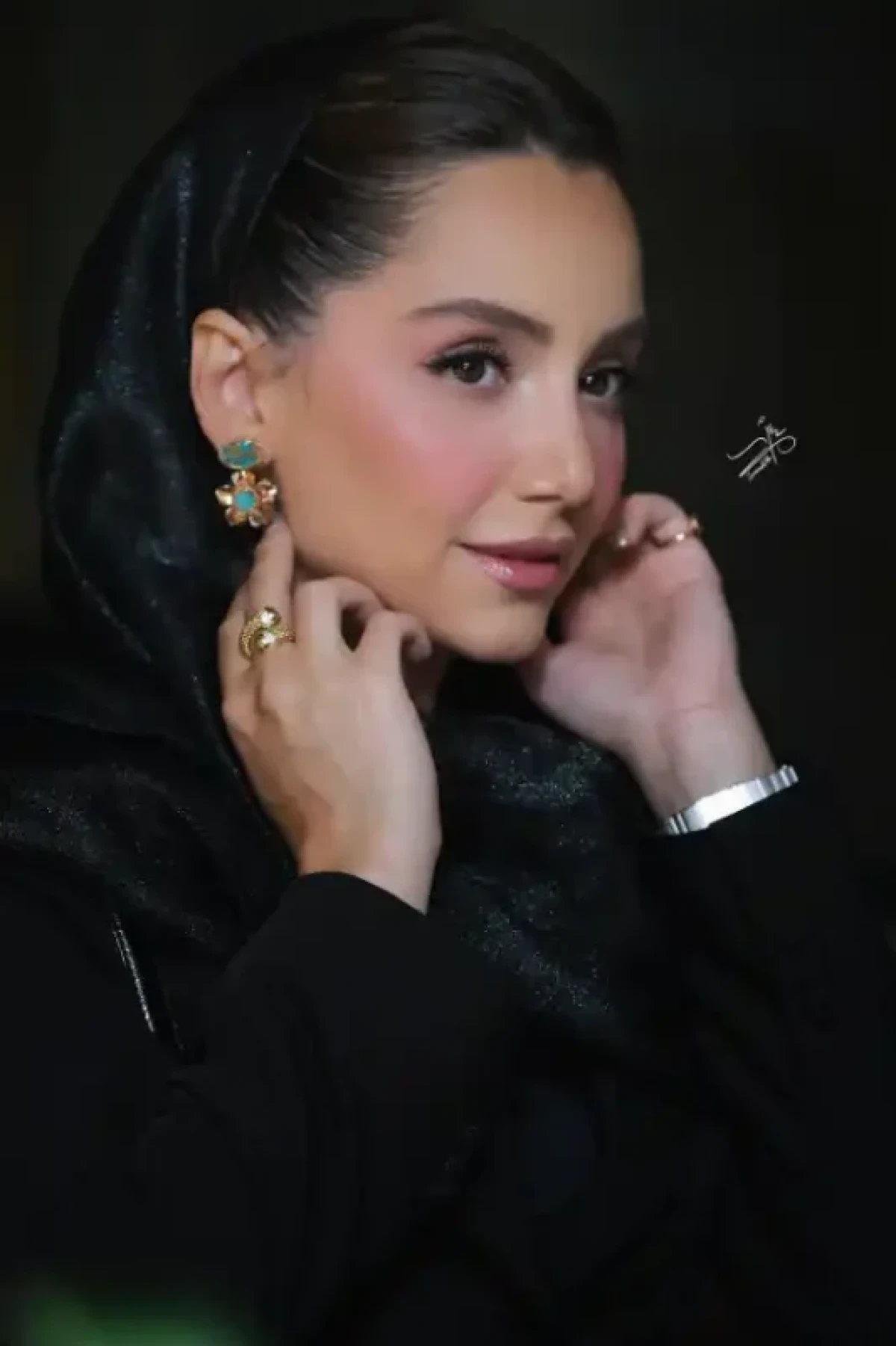 نازنین بیاتی و استایل جدید و دیدنیش Screenshot 2025 10 12 184408