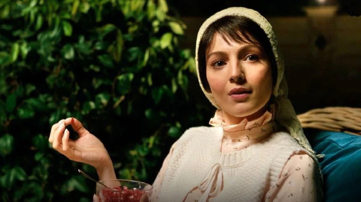 بازیگر نقش شیرین «تاسیان» با استایلی متفاوت ظاهر شد