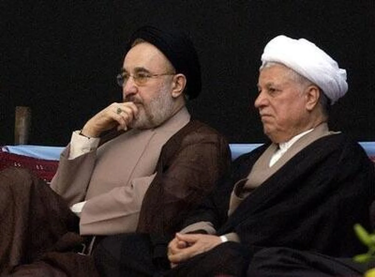 افشای خاطرات هاشمی درباره احتمال استعفای خاتمی در سال ۱۳۸۱ | واکنش‌ها به دو لایحه جنجالی
