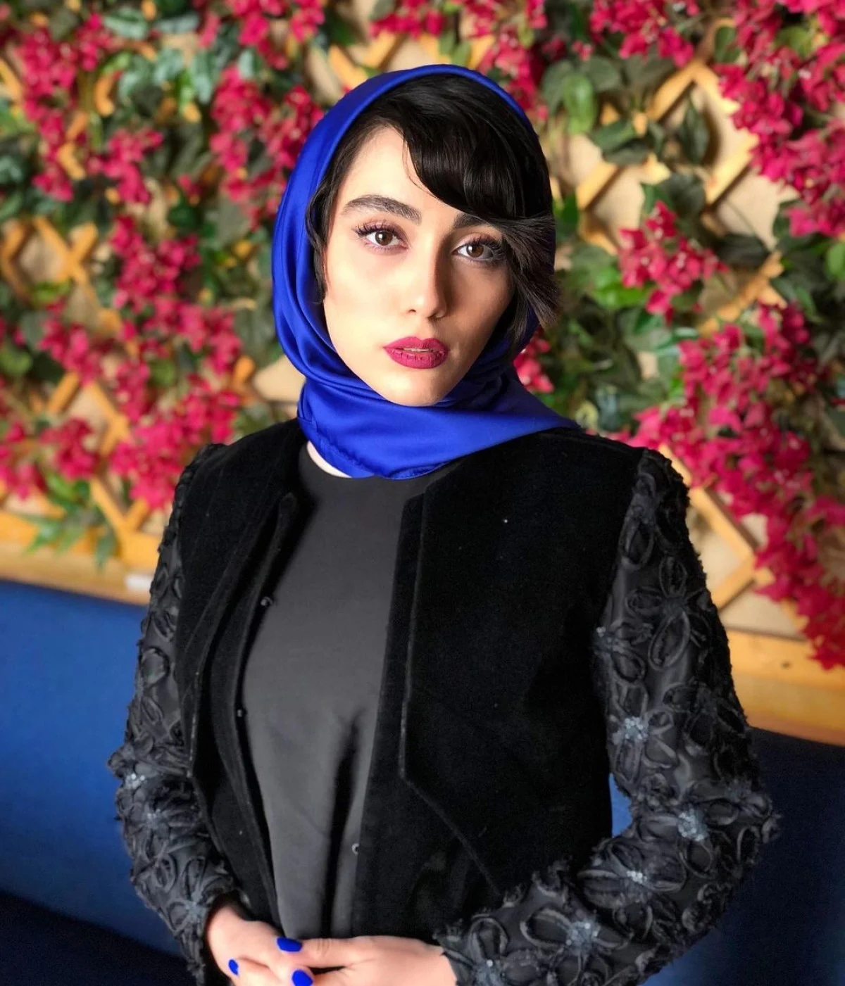 مبینا طبایی در قابِ دوربین؛ تصاویری جذاب از این بازیگر