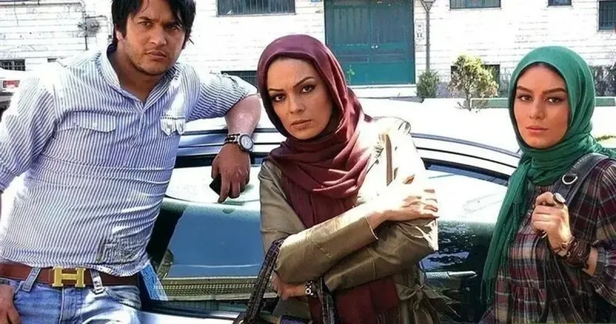 سحر قریشی در اولین فیلمش «لج و لجبازی» کنار سیاوش خیرابی سحر قریشی در اولین فیلمش «لج و لجبازی» کنار سیاوش خیرابی