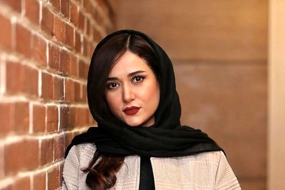عکس دیدهنشده از پریناز ایزدیار قبل از معروفیت | چهره متفاوت او همه را شگفتزده کرد! عکس دیدهنشده از پریناز ایزدیار قبل از معروفیت | چهره متفاوت او همه را شگفتزده کرد!