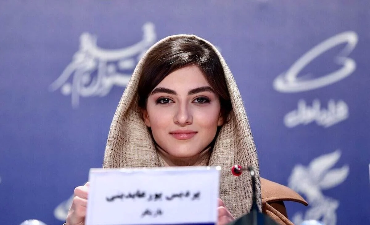 پردیس پورعابدینی با یک تیپ متفاوت در شیراز