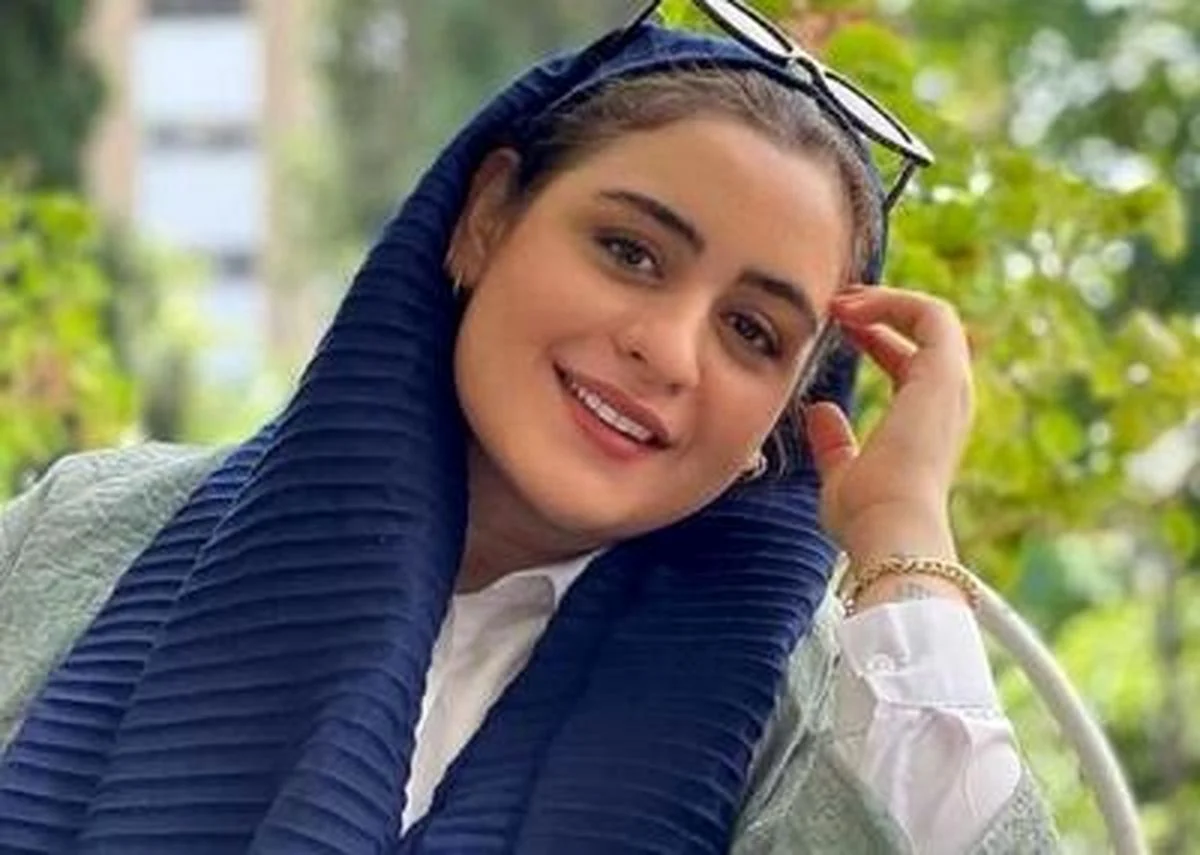 فاطیما بهارمست با استایلی خانومانه جلب‌توجه کرد