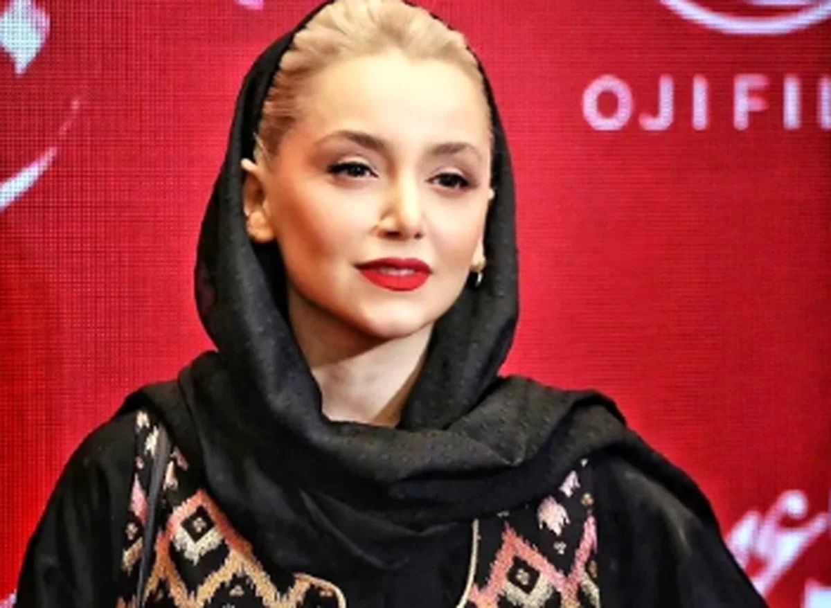 استایل تازه سحر دولتشاهی و نازنین بیاتی در یک نمایشگاه