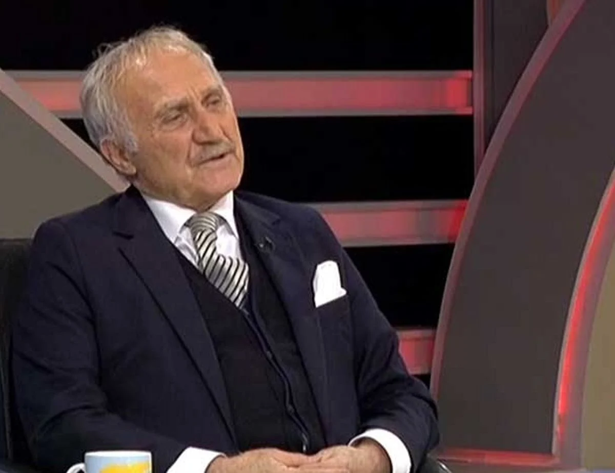 اسطوره پرسپولیس با کراوات به ملاقات خاتمی رفت