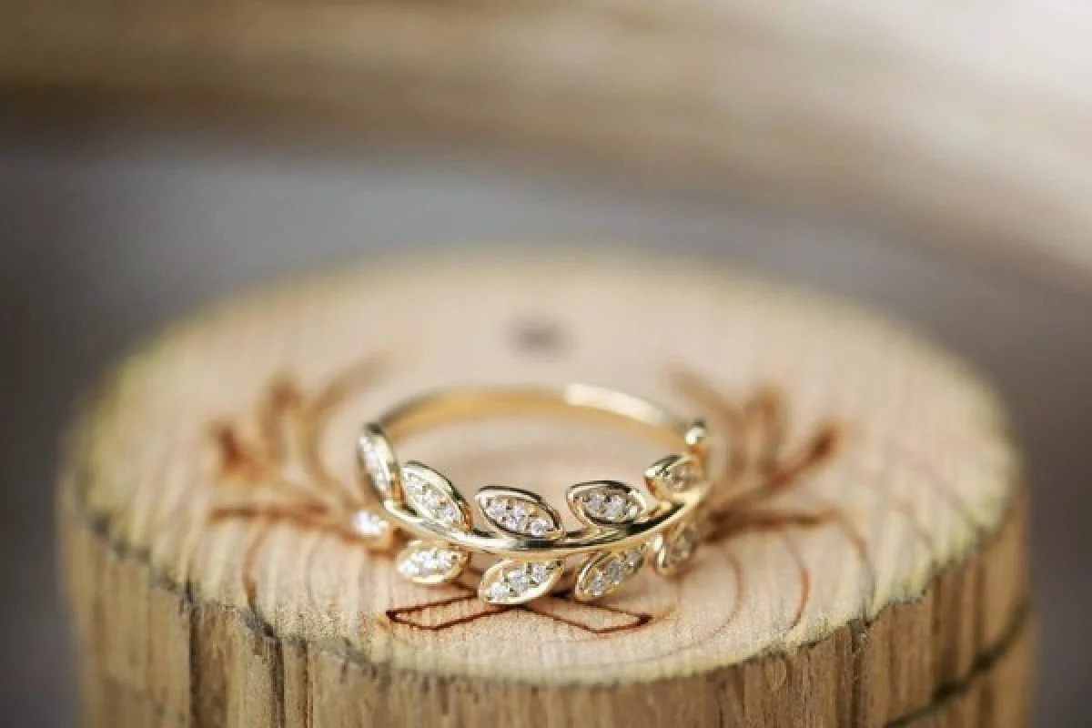 2025-11-03_20-00-17_743952-meylesokhan-ir جدیدترین مدل های انگشتر طلا که امسال مد شدن!