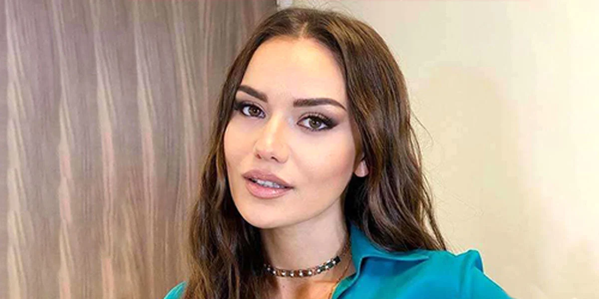 تاریخ عکس گردی| تیپ شیک بازیگر جذاب ترک جلب‌توجه کرد