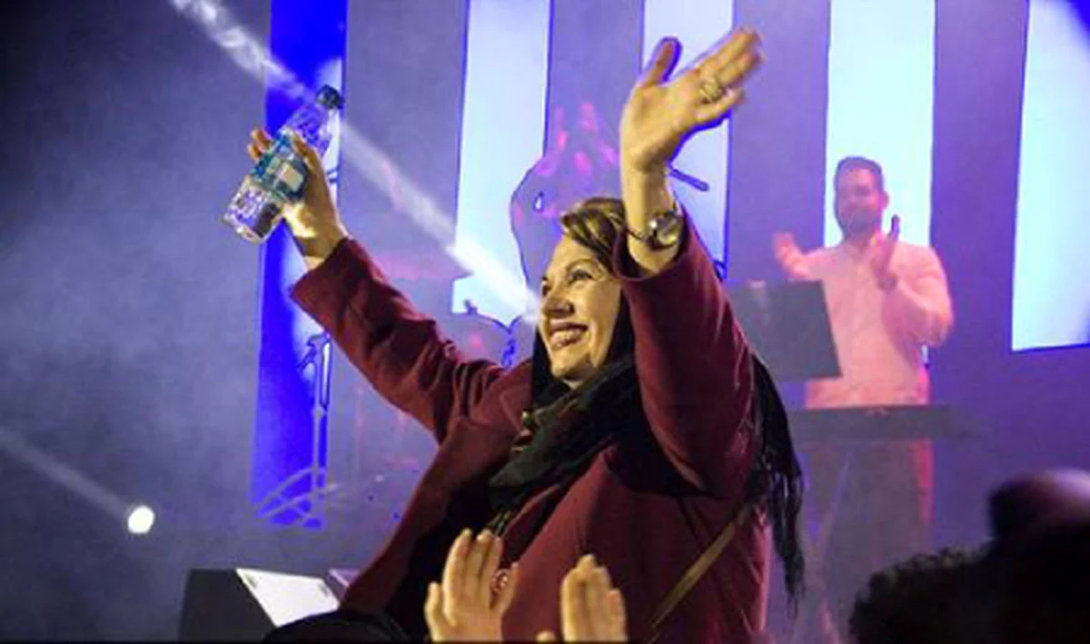 تاریخ عکس گردی| استایل شیک سیمین غانم در ۷۱سالگی جلب‌توجه کرد