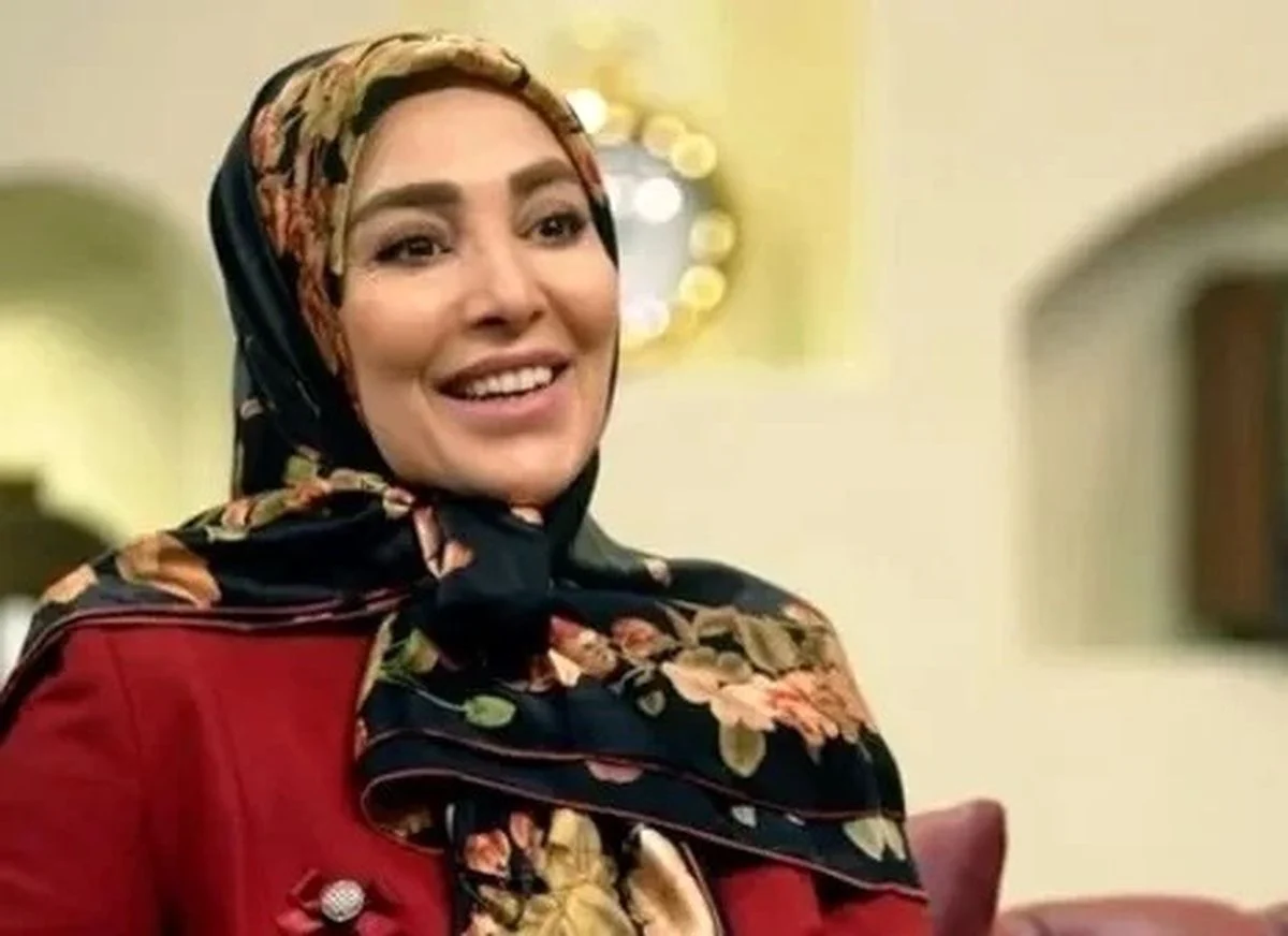 تاریخ عکس گردی| پوشش متفاوت ژیلا صادقی در اکران یک فیلم