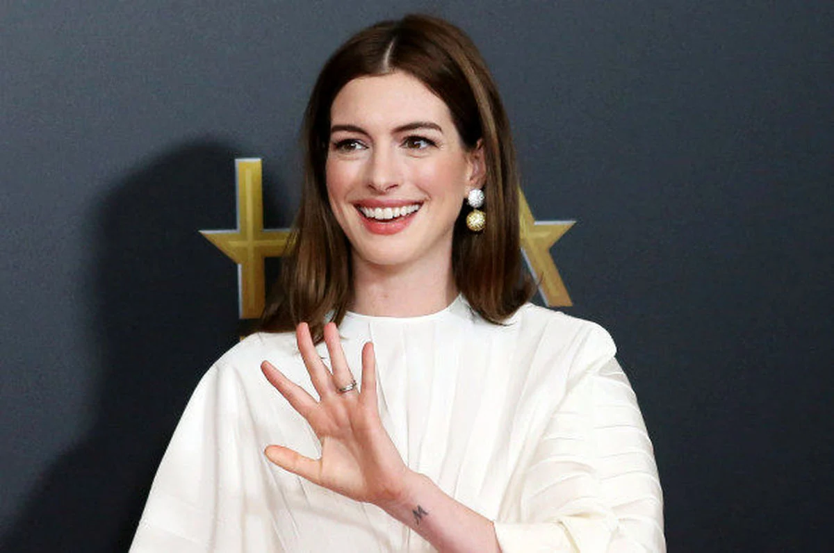 تاریخ عکس گردی| استایل جوان‌پسندِ ستاره بتمن جلب توجه کرد