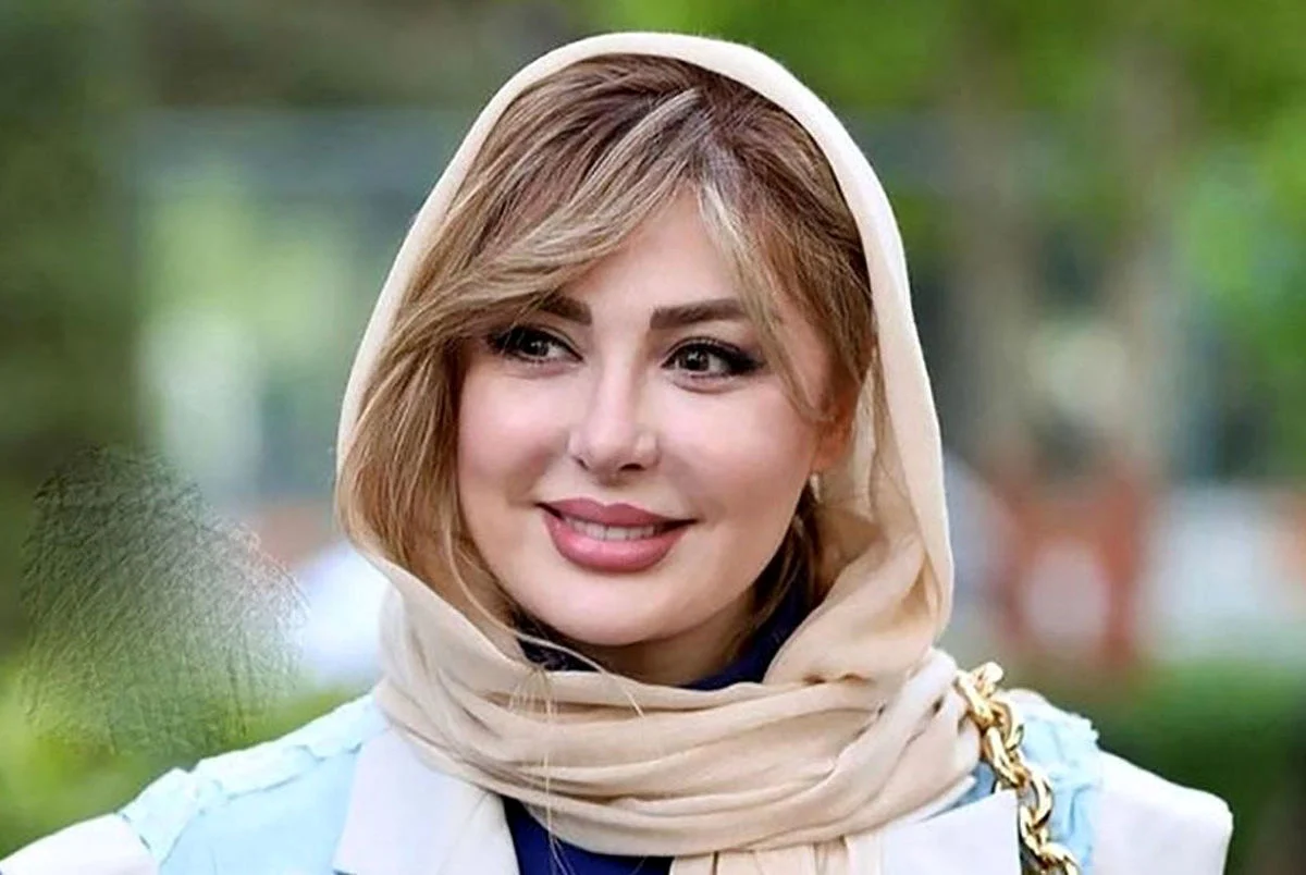 تاریخ عکس گردی| استایل نیوشا ضیغمی در یک کنسرت جلب‌توجه کرد